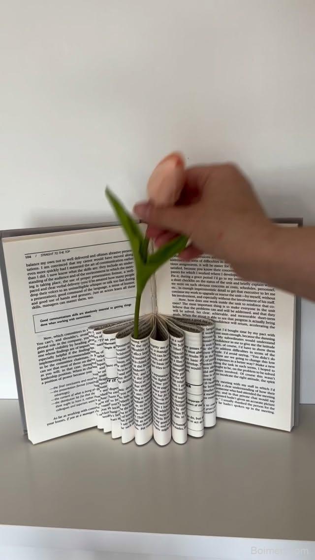 DIY book vase