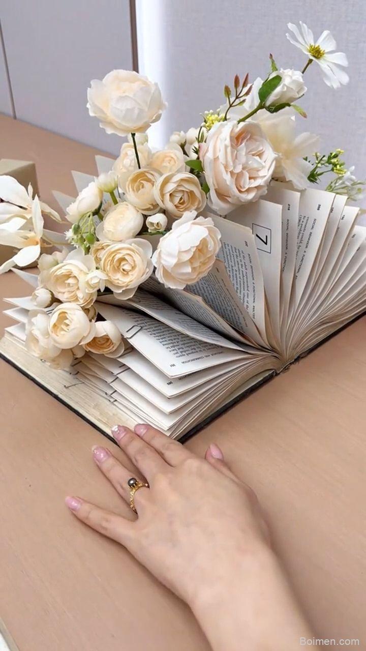 turn old books into vases