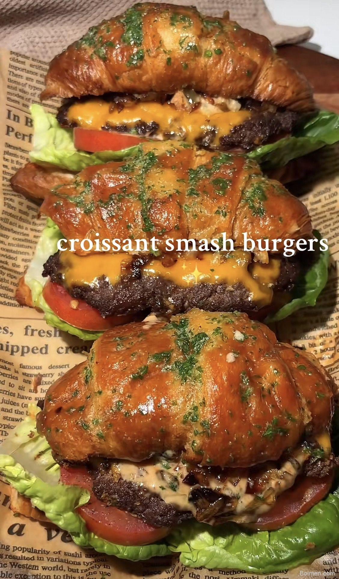 Croissant Smash Burgers