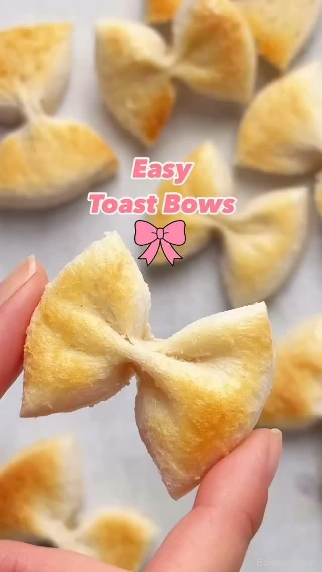 Easy Tiny Toast Bows - Cute 10-Minute Snack