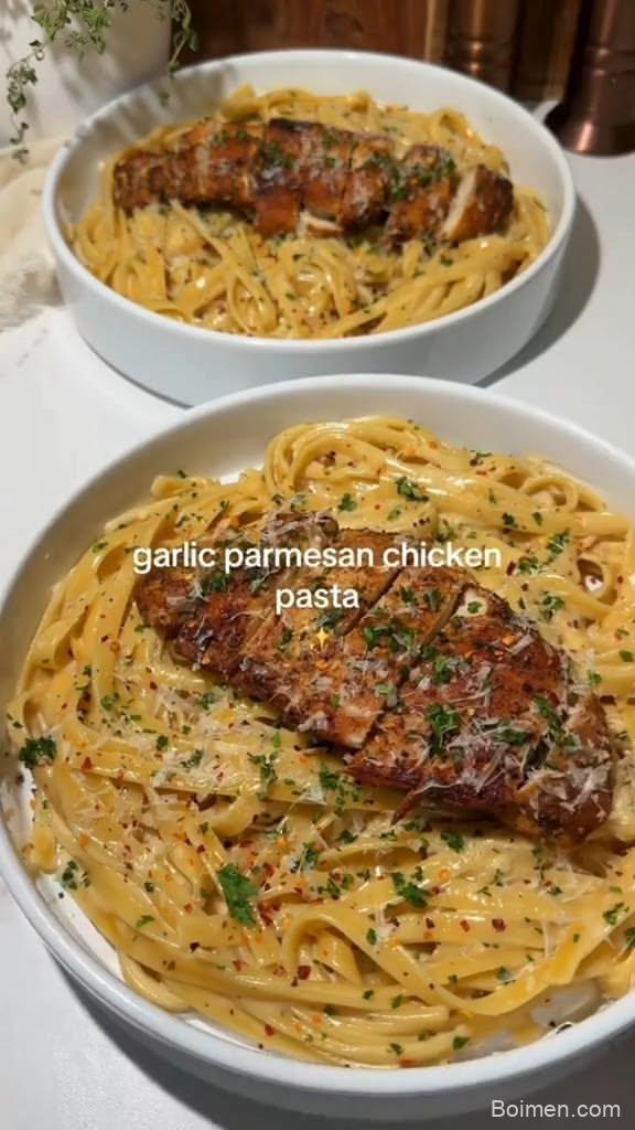 healthy garlic parmesan chicken pasta