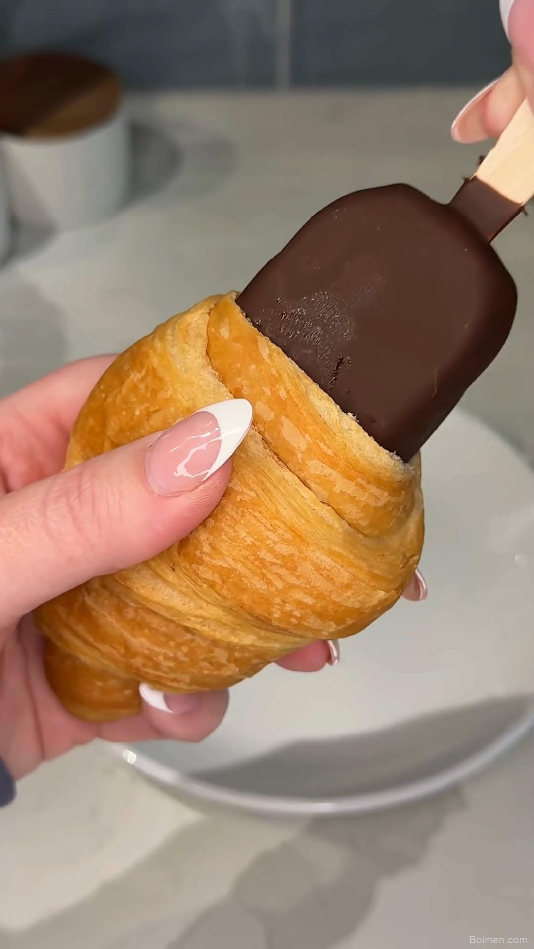 Viral Croissant Ice Cream Bar 🍦🥐 | Easy No-Bake Dessert Recipe